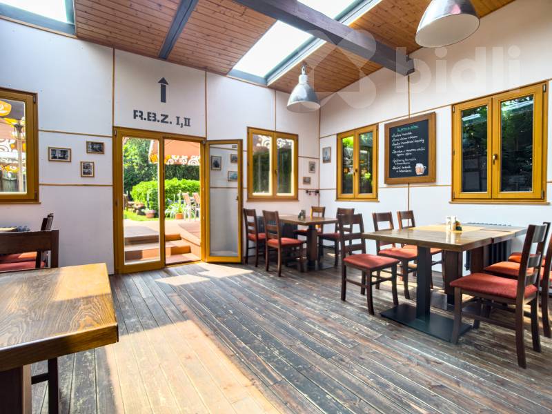 zadní část restaurace, 1. podlaží
