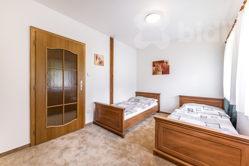 Pronájem apartmánu 3+1, Perštejn