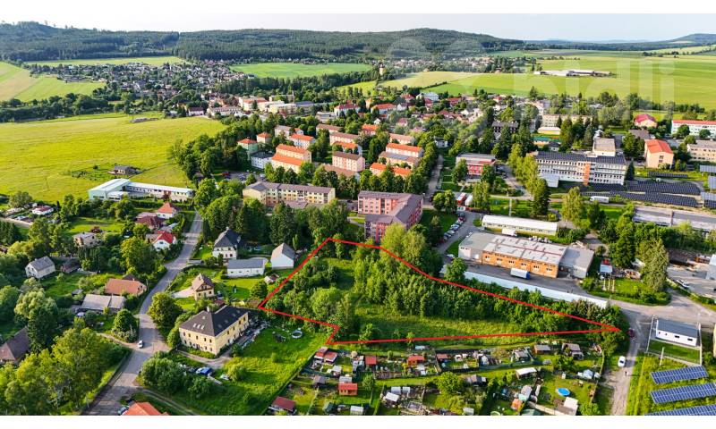 Pozemek Strašice