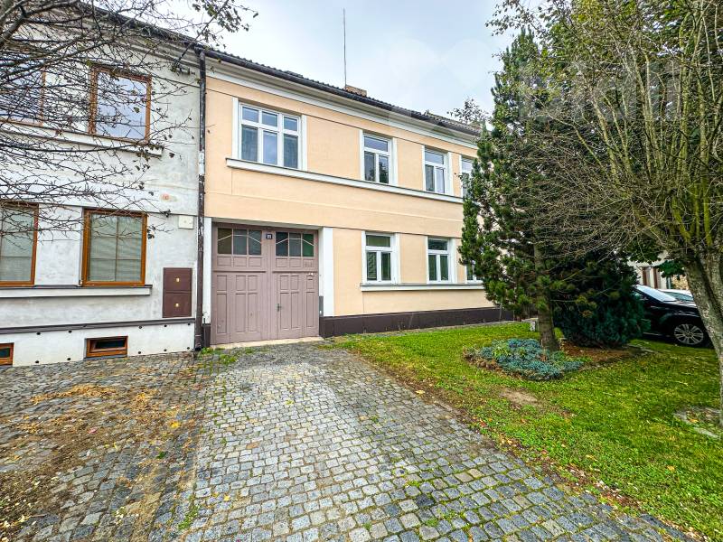 Haus, 143 m², Grundstück 150 m²