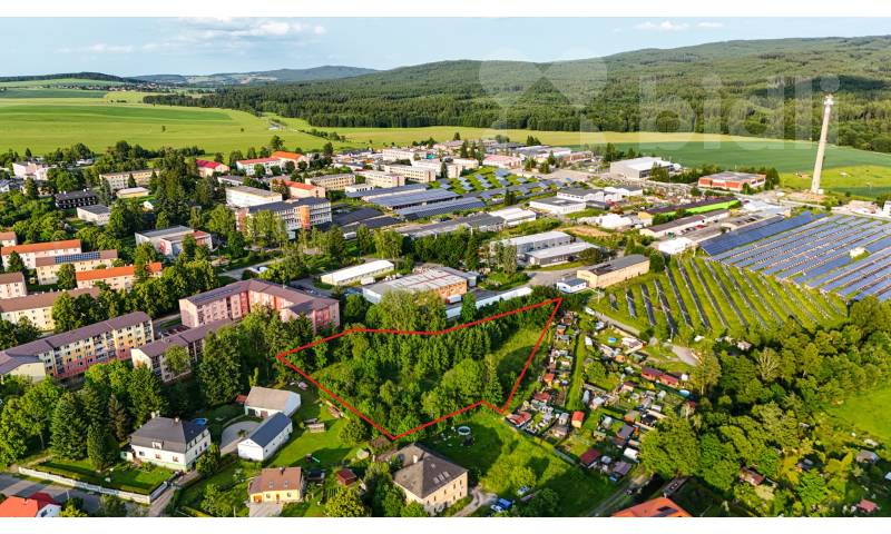 Pozemek Strašice
