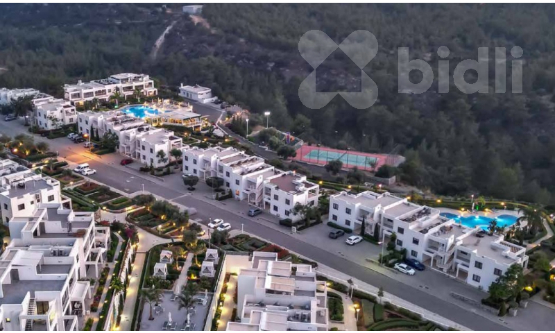 MOUNTAIN SIDE PINE Valley Village A1-3