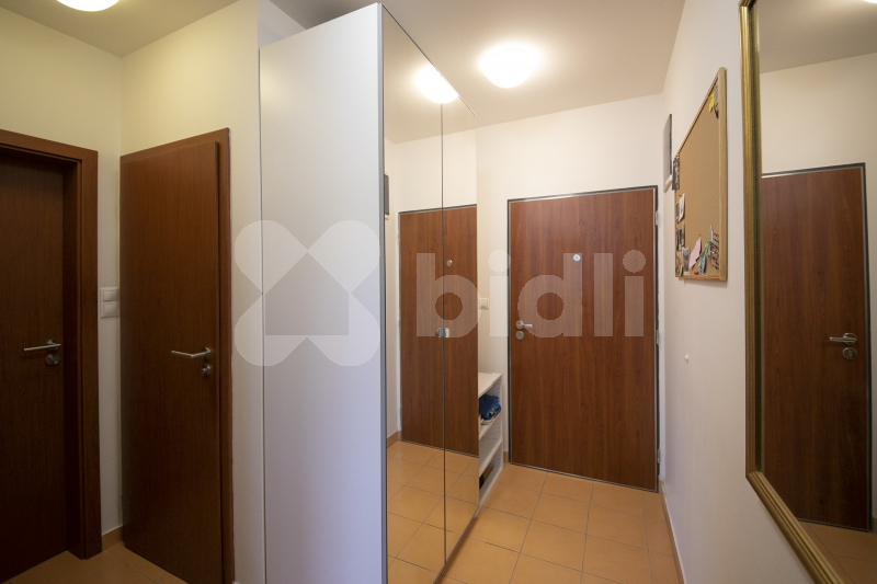 k pronájmu 2+kk, balkon, garážové stání Praha 4 Ch