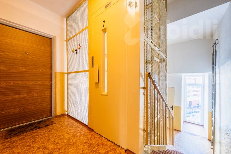 Pronájem bytu 1+1, 33 m2, Chomutov, ul. Stavbařská