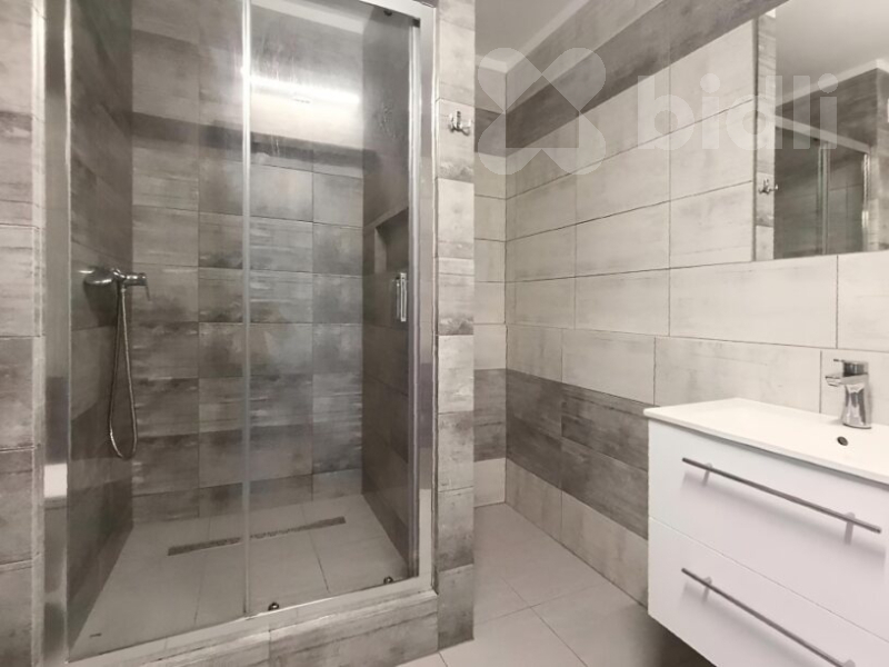 Koupelna se sprchovým koutem