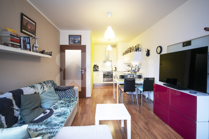 k pronájmu 2+kk, balkon, garážové stání Praha 4 Ch