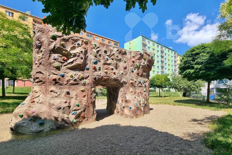 Prodej bytu 1+1, 34 m2, OV, Chomutov, ul. Školní p