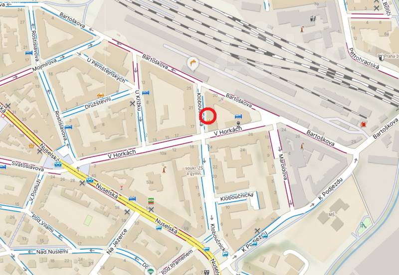 Garáž - Nusle, Kloboučnická