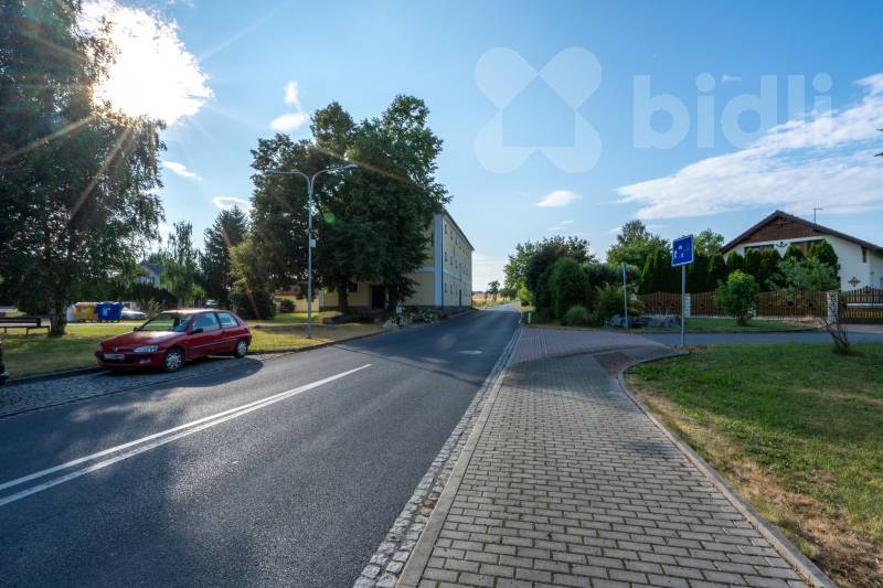 Prodej stavebního pozemku 1.216 m2 s kompletními i