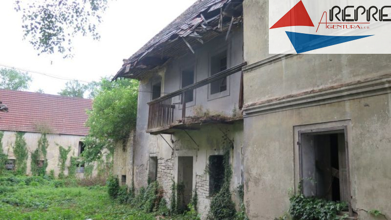 Svařenice - prodej zemědělské usedlosti