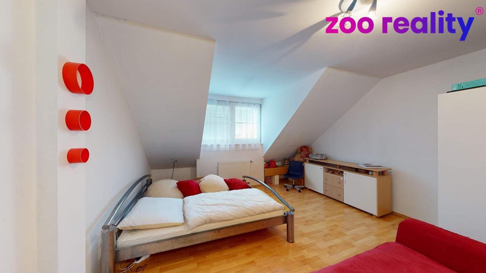 2.patro, pokoj pro návštěvy