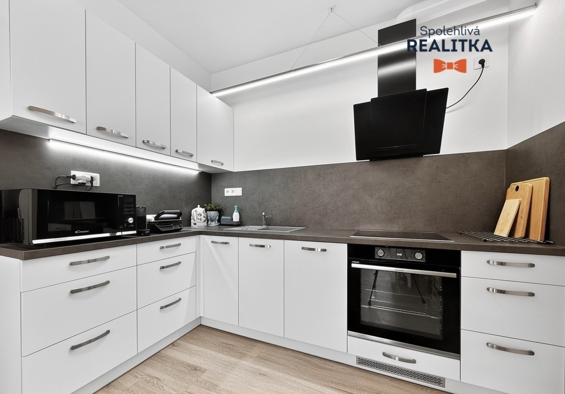 photo_792b06cd_enhanced