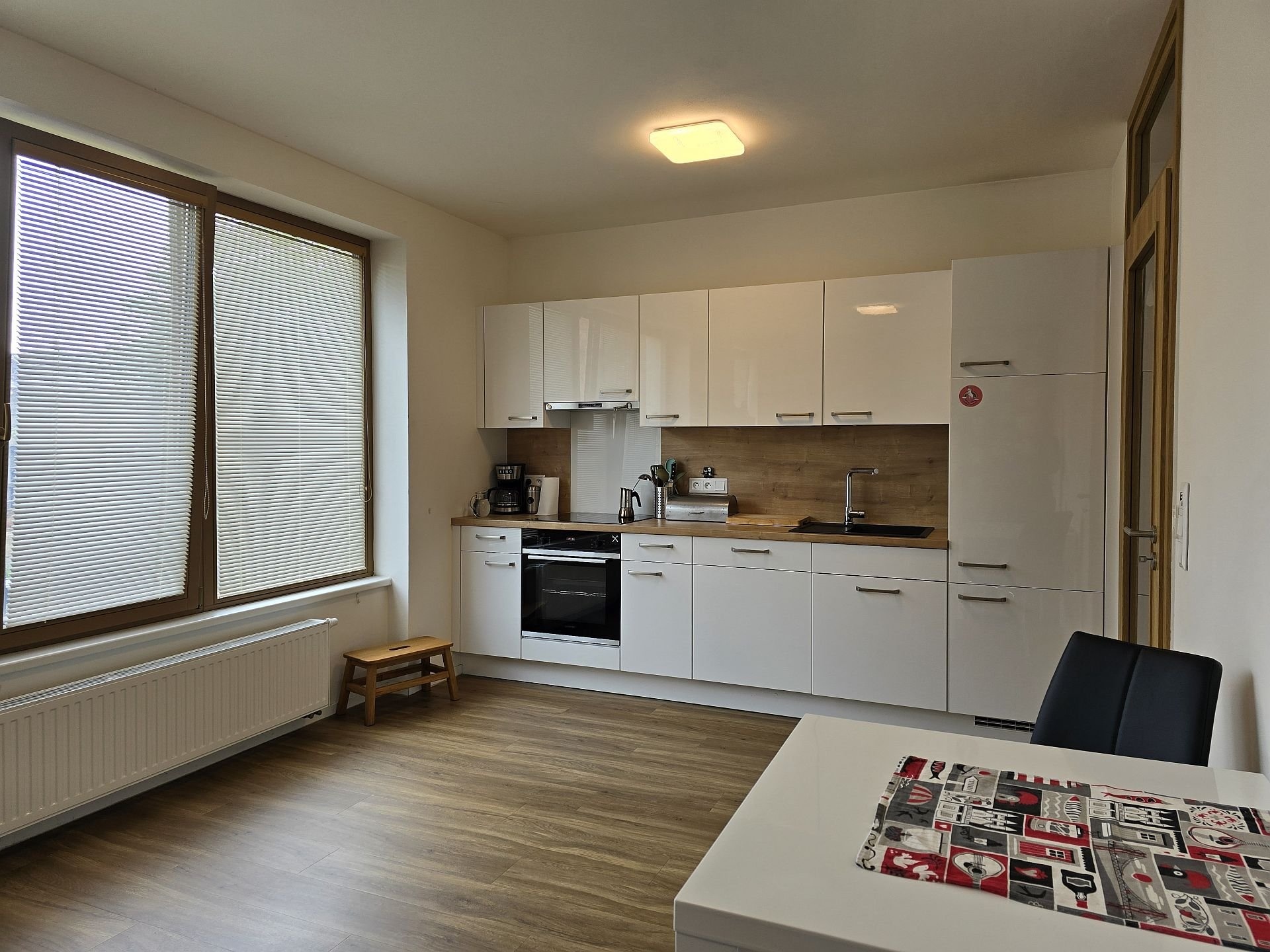 Pronájem bytu 1+kk a garsoniéry Plzeň 12 000 Kč za měsíc, foto 4