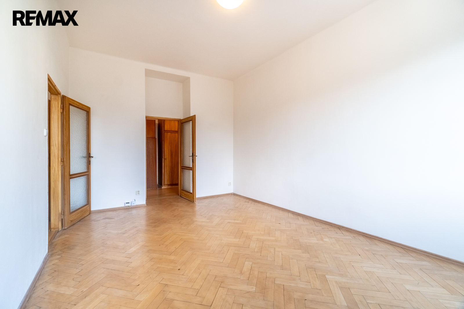 Vstup z kuchyně i z předsíně