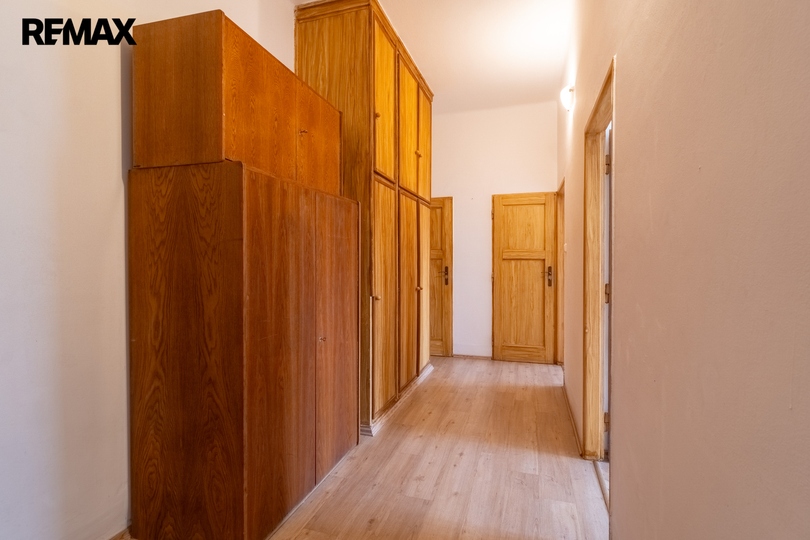 Předíň s úložnými prostory