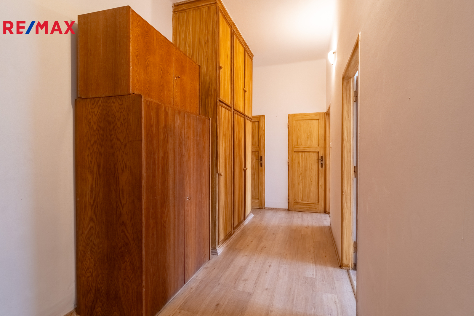 Předíň s úložnými prostory