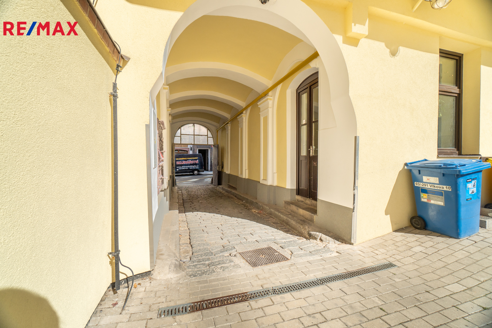 Vjezd do dvora