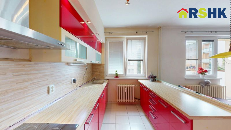 Prostorný byt 4+KK s balkóny a velkým sklepem ve Smiřicích