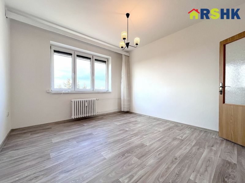 Pronájem bytu 2+1 s lodžií, širší centrum HK