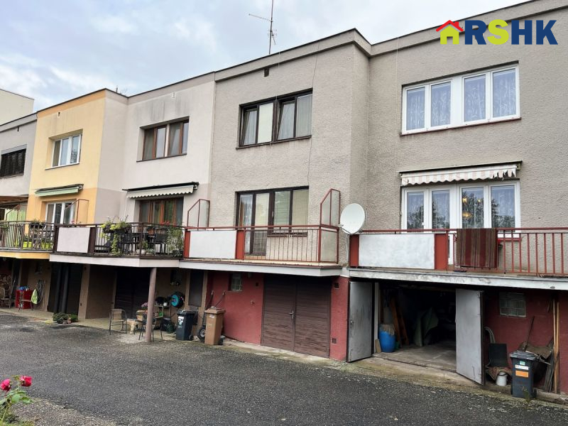 Prodej Řadového RD 5+1, bez zahrady, Malšovice HK