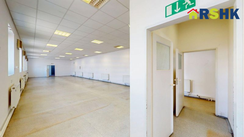 Pronájem komerčních prostor 235–470 m&sup2;