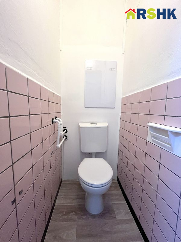 Pronájem bytu 2+1 s lodžií, širší centrum HK