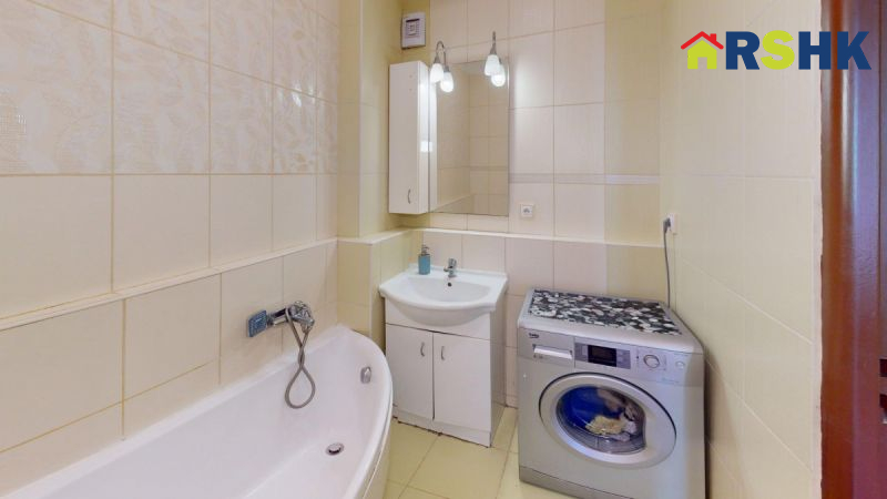 Prostorný byt 4+KK s balkóny a velkým sklepem ve Smiřicích