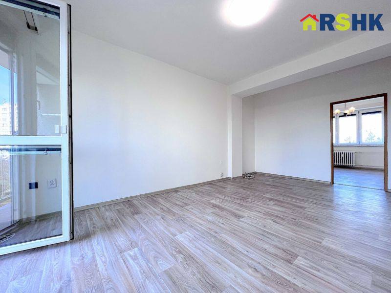 Pronájem bytu 2+1 s lodžií, širší centrum HK