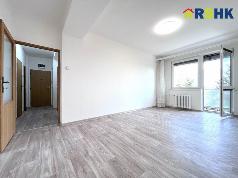 Pronájem bytu 2+1 s lodžií, širší centrum HK