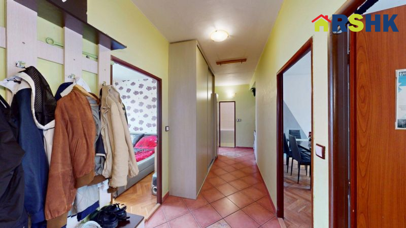 Prostorný byt 4+KK s balkóny a velkým sklepem ve Smiřicích