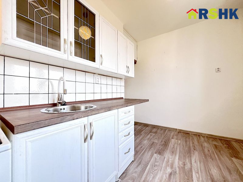 Pronájem bytu 2+1 s lodžií, širší centrum HK