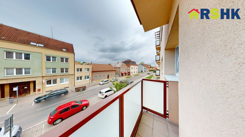 Prostorný byt 4+KK s balkóny a velkým sklepem ve Smiřicích