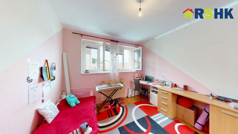 Prostorný byt 4+KK s balkóny a velkým sklepem ve Smiřicích