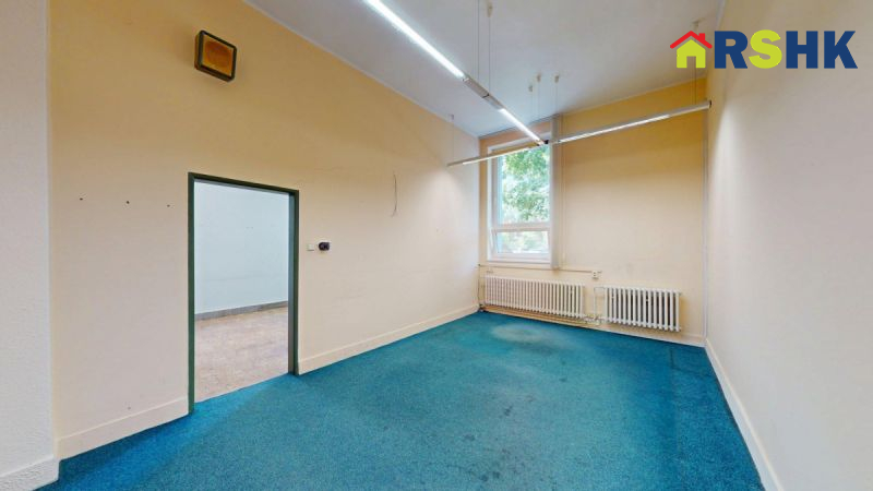 Pronájem komerčních prostor 110 m&sup2;