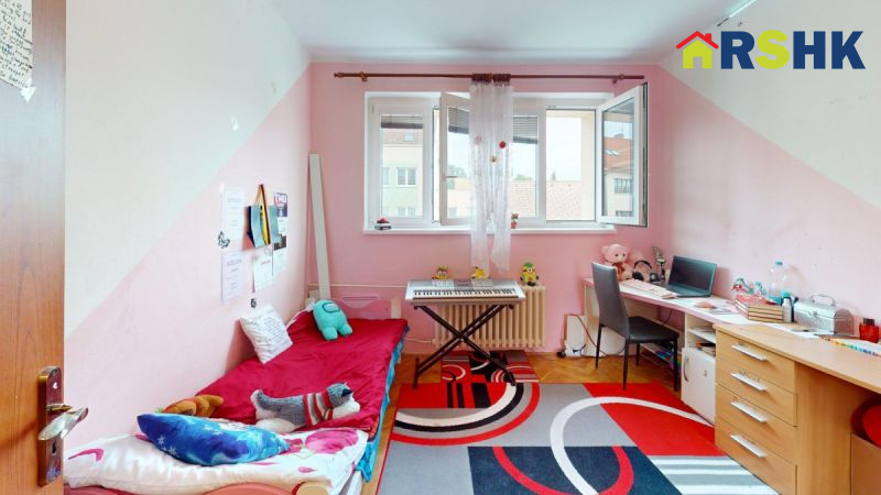 Prostorný byt 4+KK s balkóny a velkým sklepem ve Smiřicích