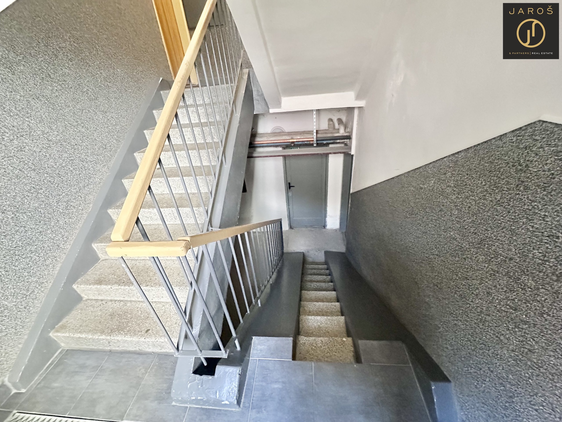 20251024_113323700_iOS