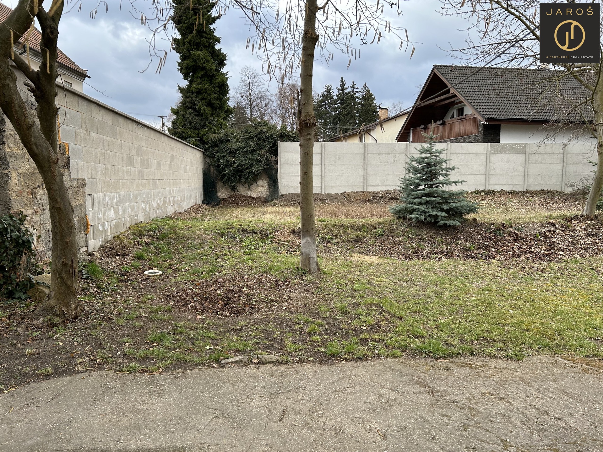 DC1B2F8E-7AD9-4618-946B-3EEC94CB819A