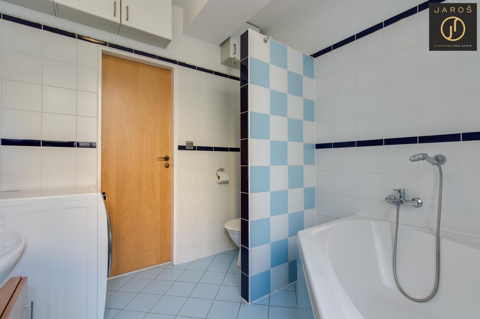 d1f018e5-7b03-4d96-ab2c-6e3812166669 2