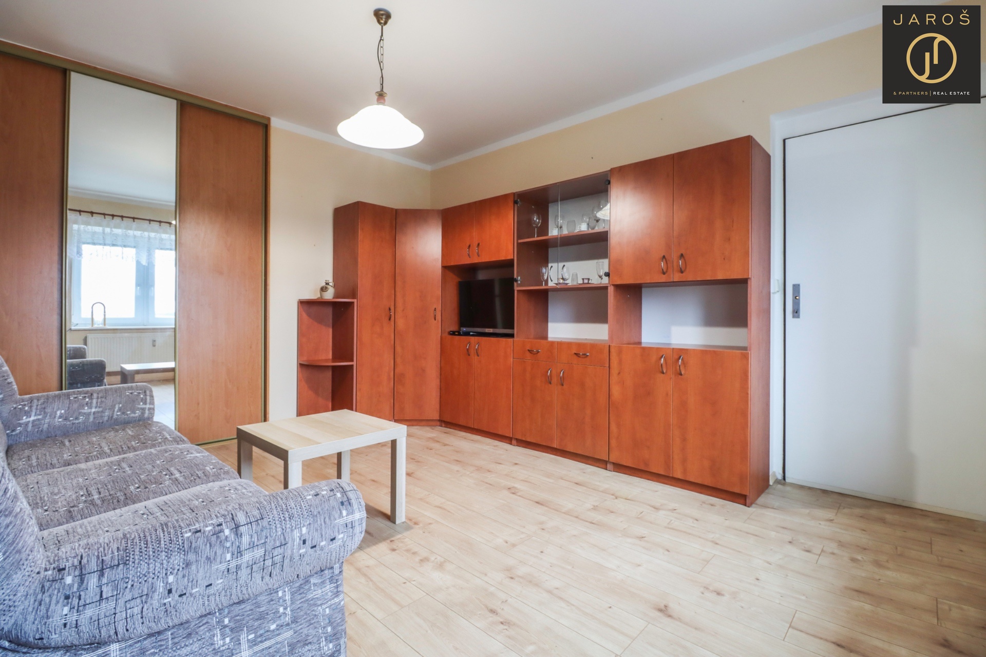 F425BED1-DBF6-49A1-BC5E-3184B914C862