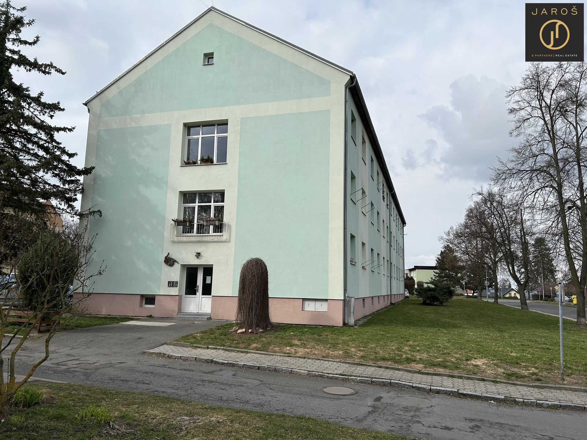 DBA50742-B1ED-4459-AFD9-A9EDDC194744