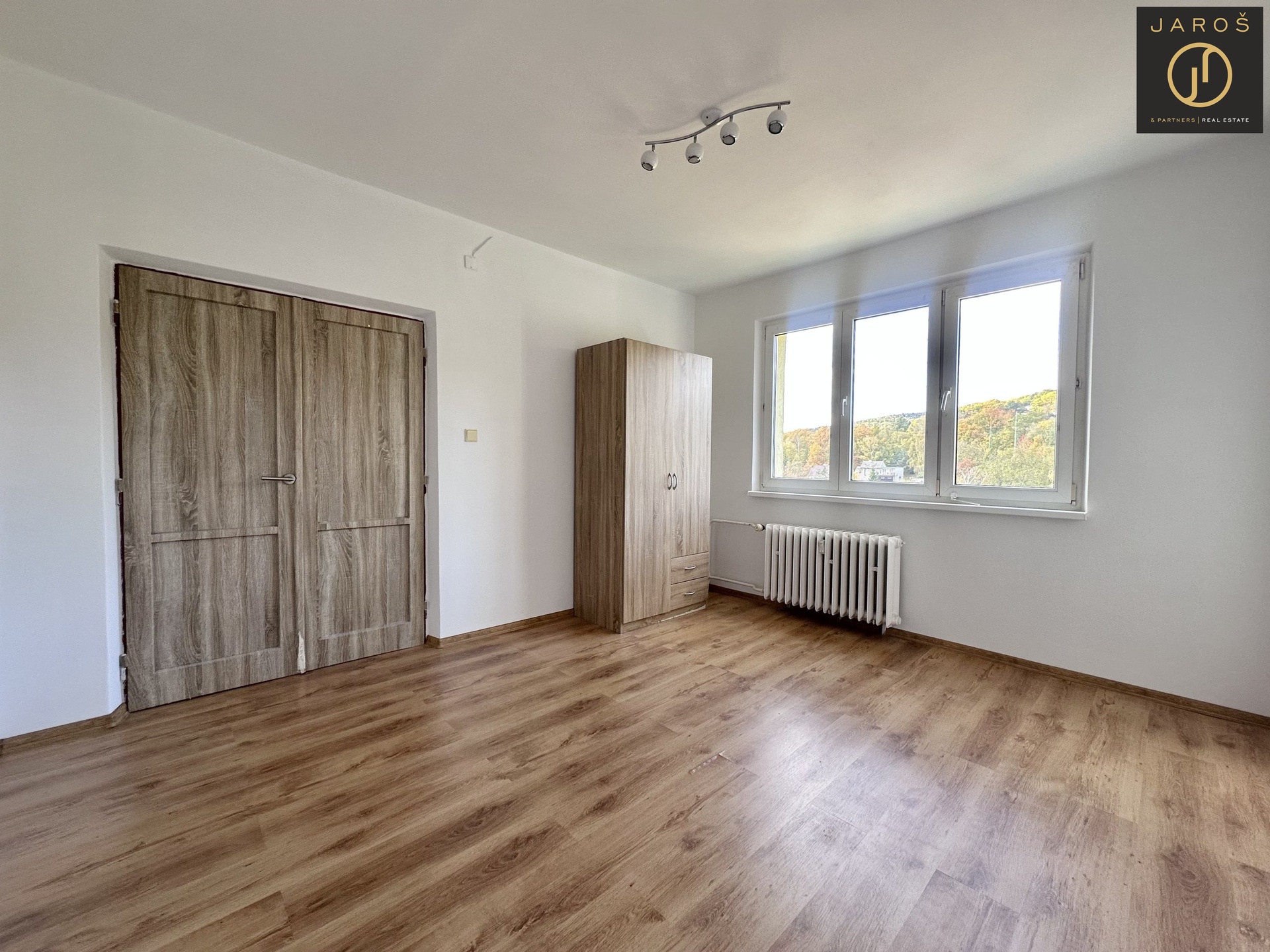 20251024_124725955_iOS