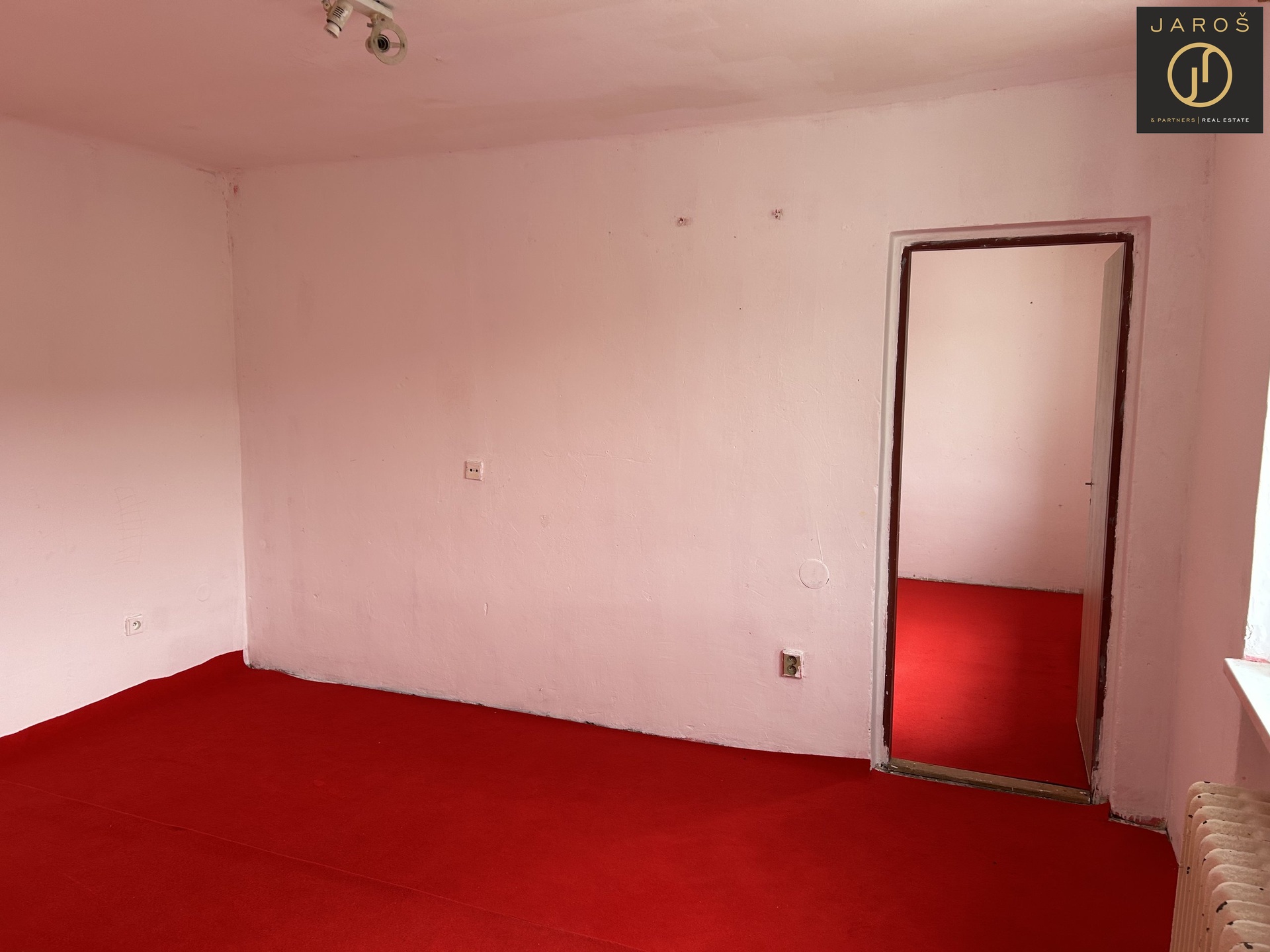 4FD11CAE-9FFD-4DAD-990A-BF8D511C6819