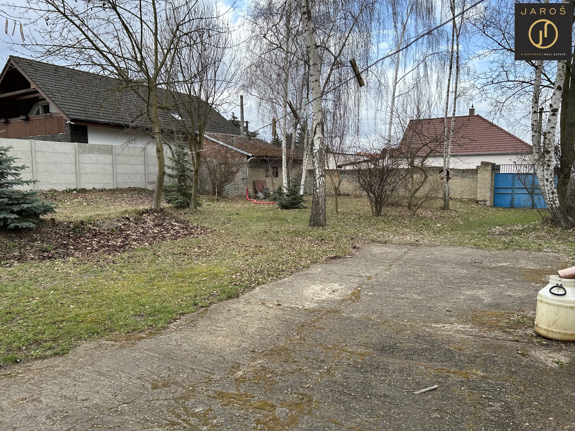 480EB668-B23E-45F4-86D4-984C5FD3B6AB