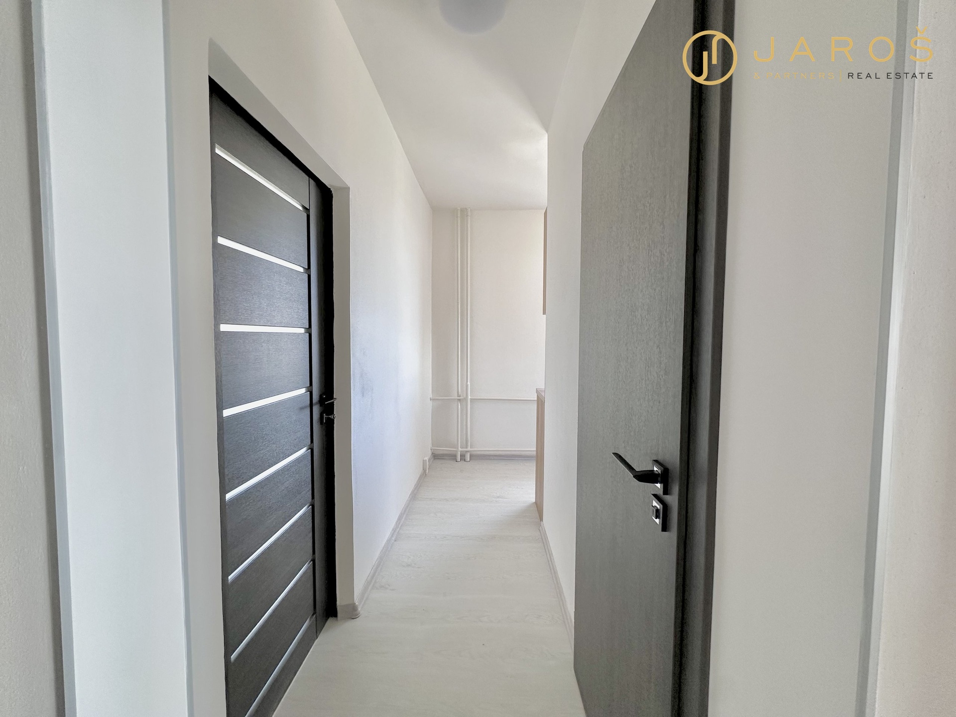 20250807_093500395_iOS