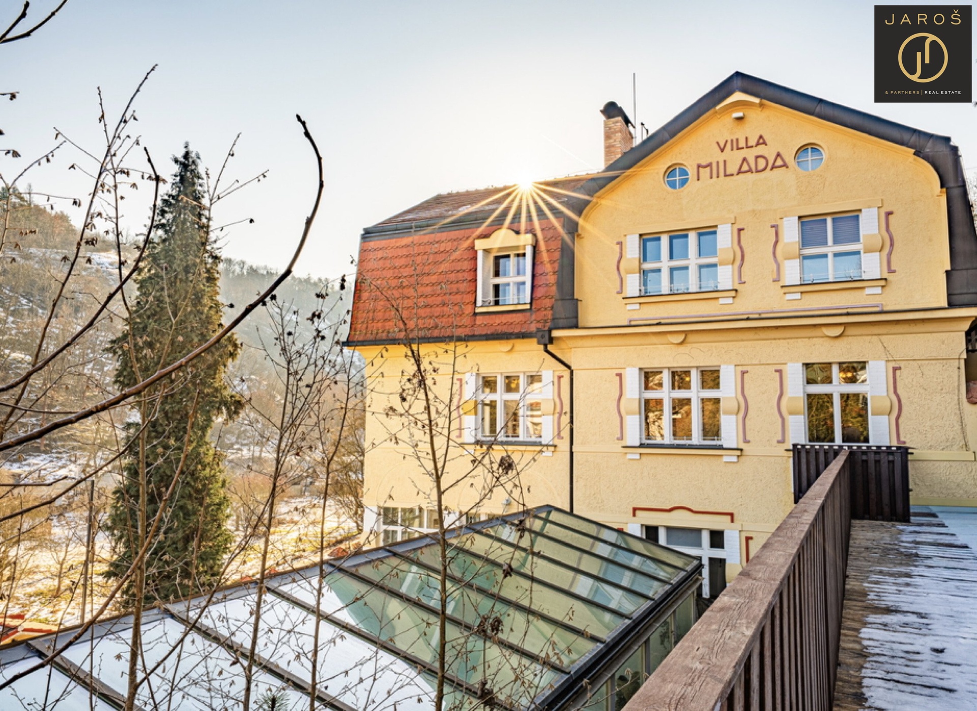 MILADA VYHLED Z TERASY