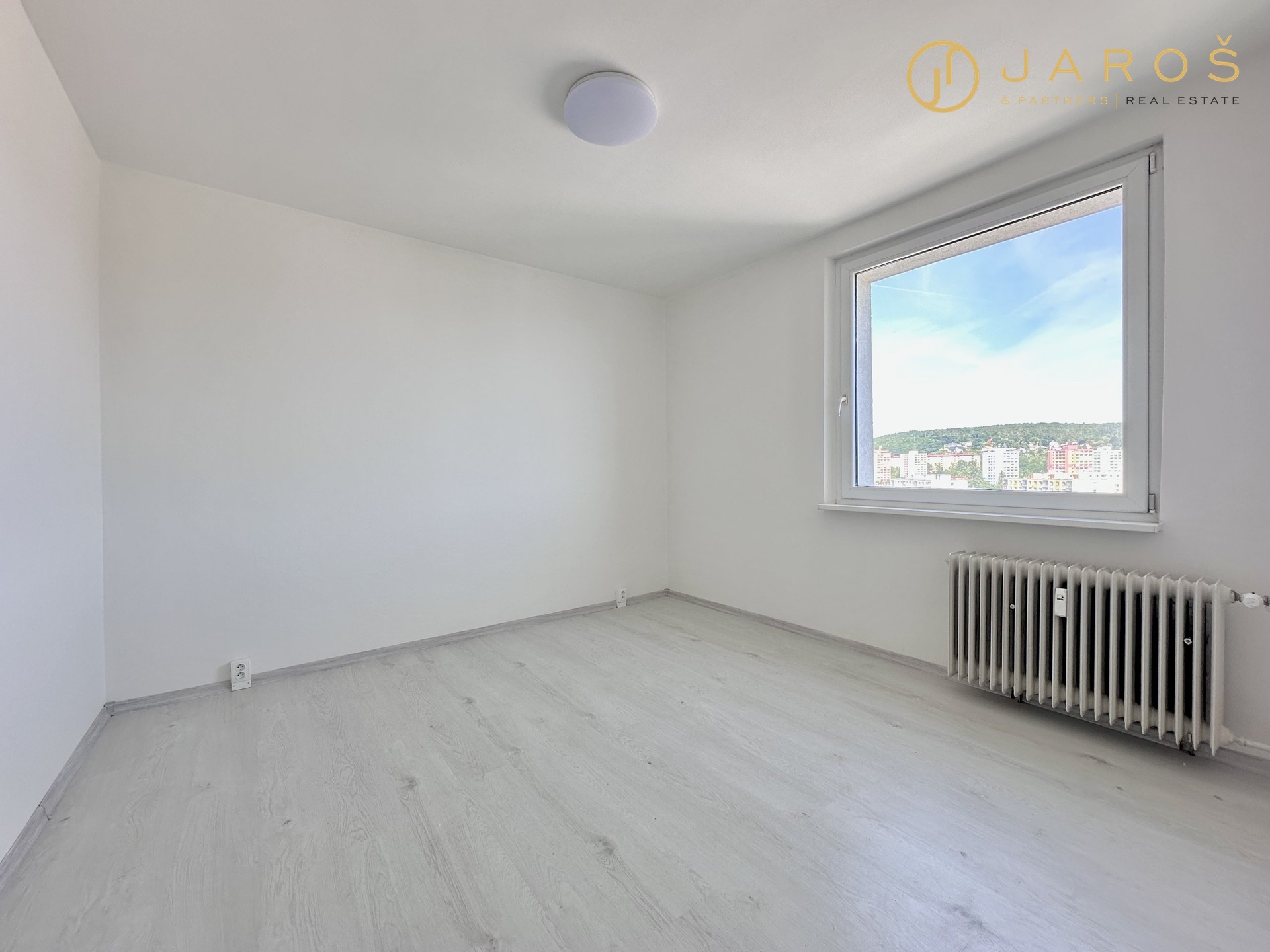 20250807_093426873_iOS