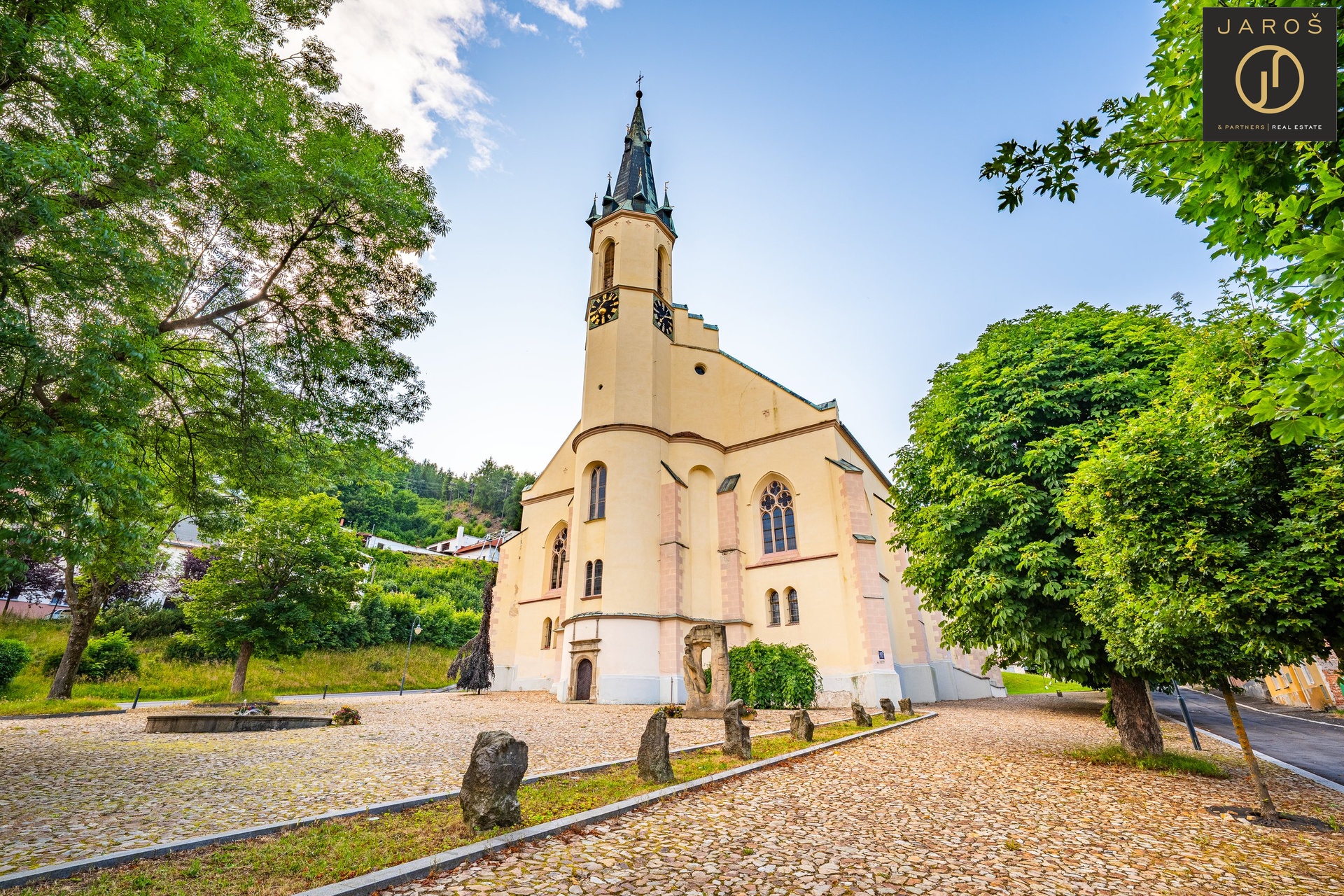 Kostel