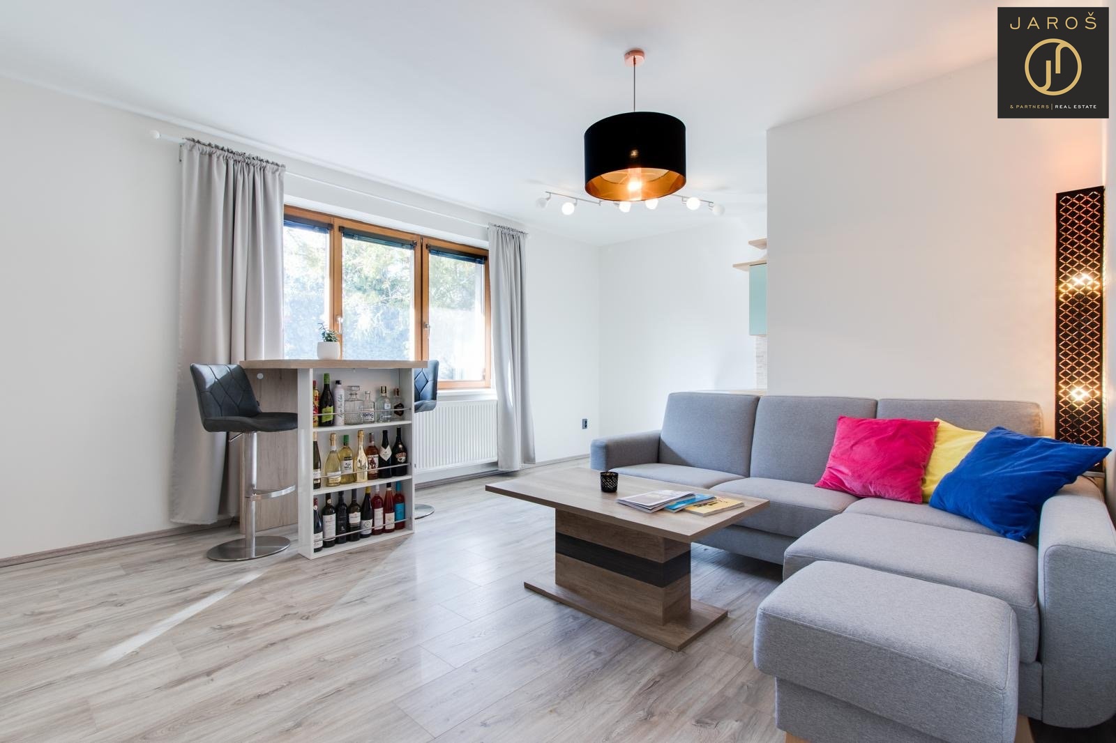 ade3d3f3-3d11-47ca-9011-8b57e04caee2 2