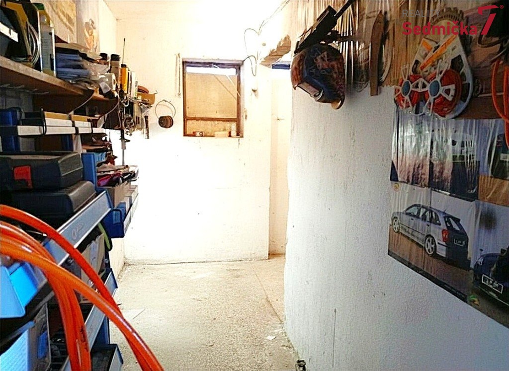 2242d511-c059-4af3-b861-ea6dbf39a49a