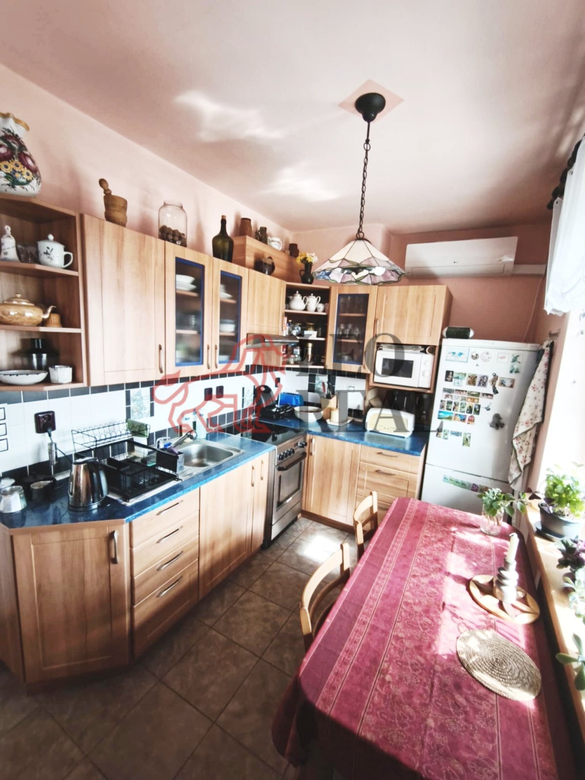 0bb62bd7-89ec-48d4-a23c-8c69dc149fae.jpg